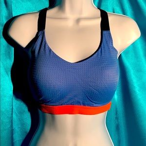 Victoria’s Secret sport sports bra